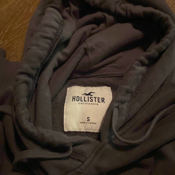 Cropped Hollister hoodie - Picture 3 of 3